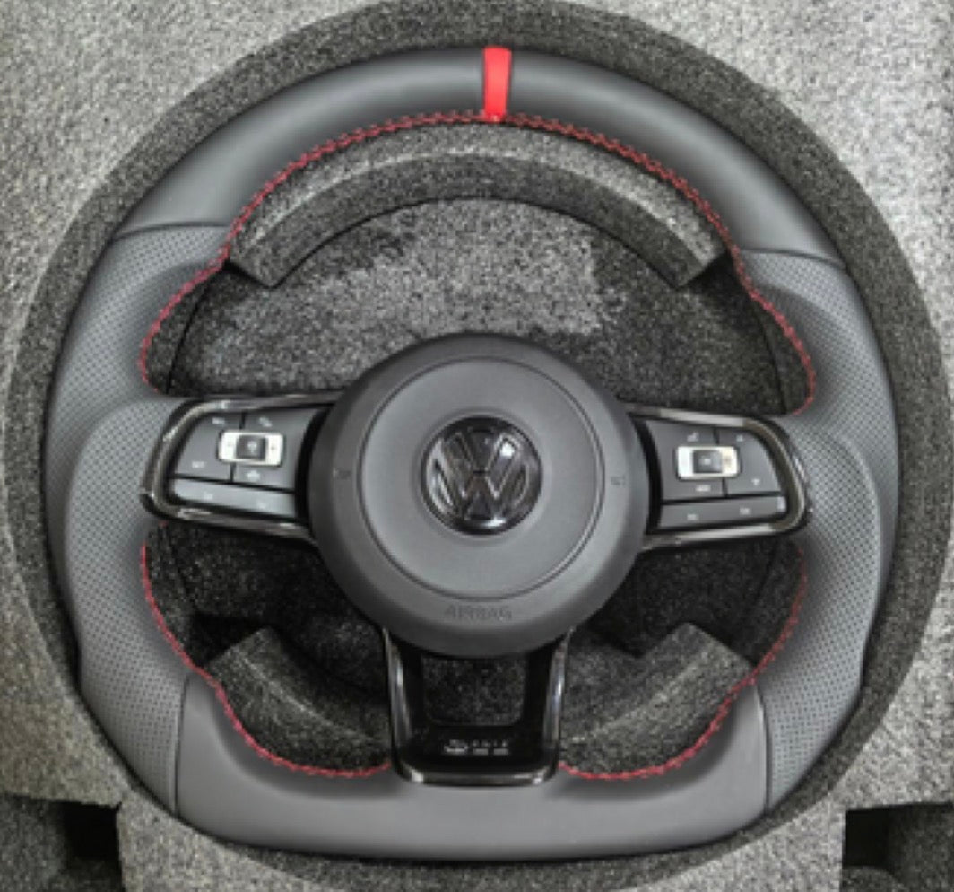 Volante AM-CUSTOM GOLF - Achatado en cuero ,Empuñadura en cuero microperforado